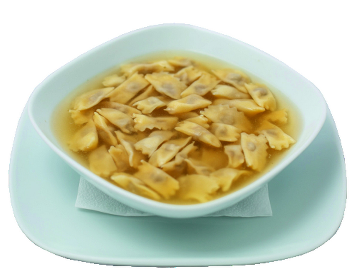 Ravioli with beef broth meat